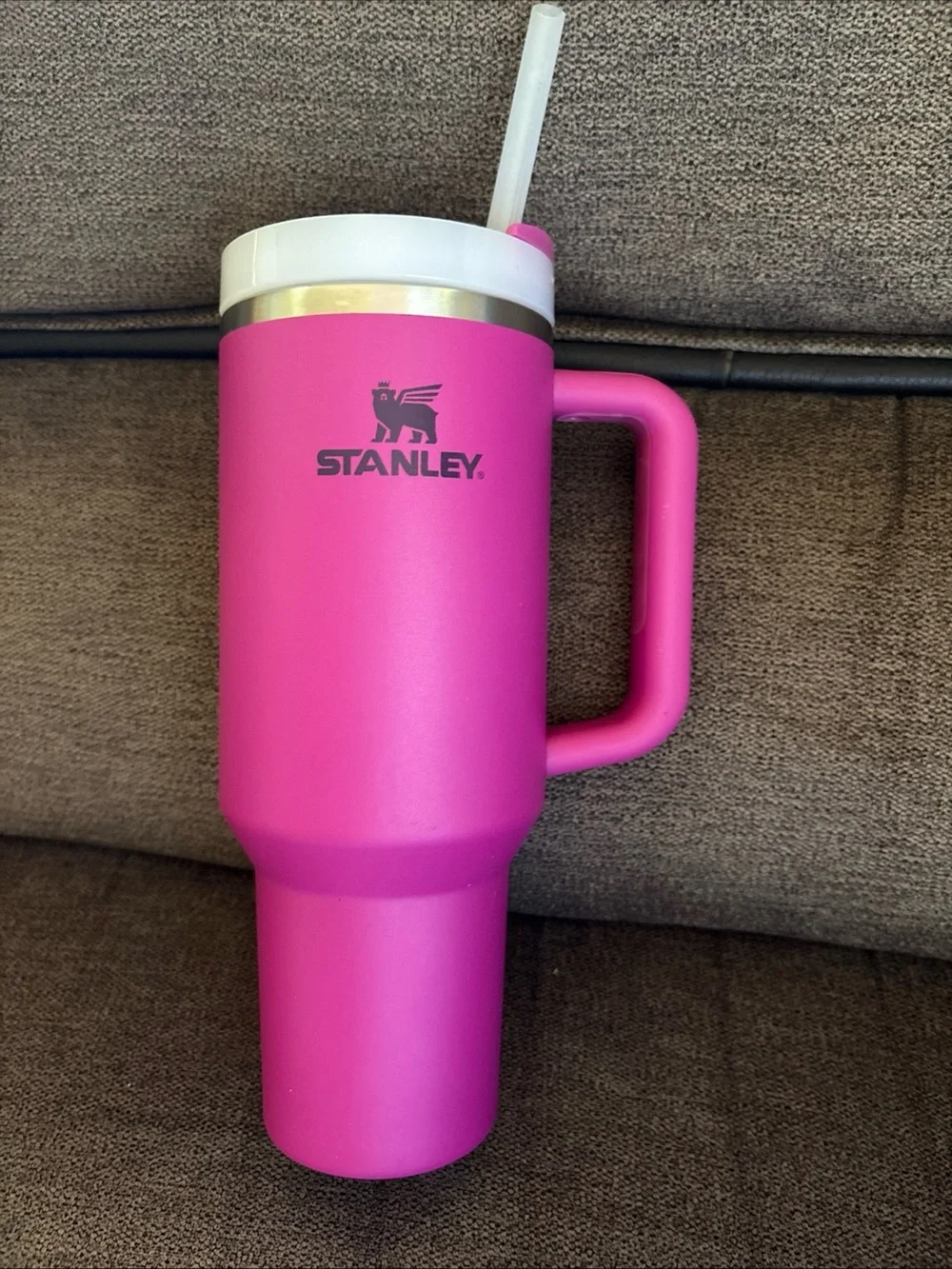 Stanley Fuchia colored mug 40oz H20 Flowstate Used 1x